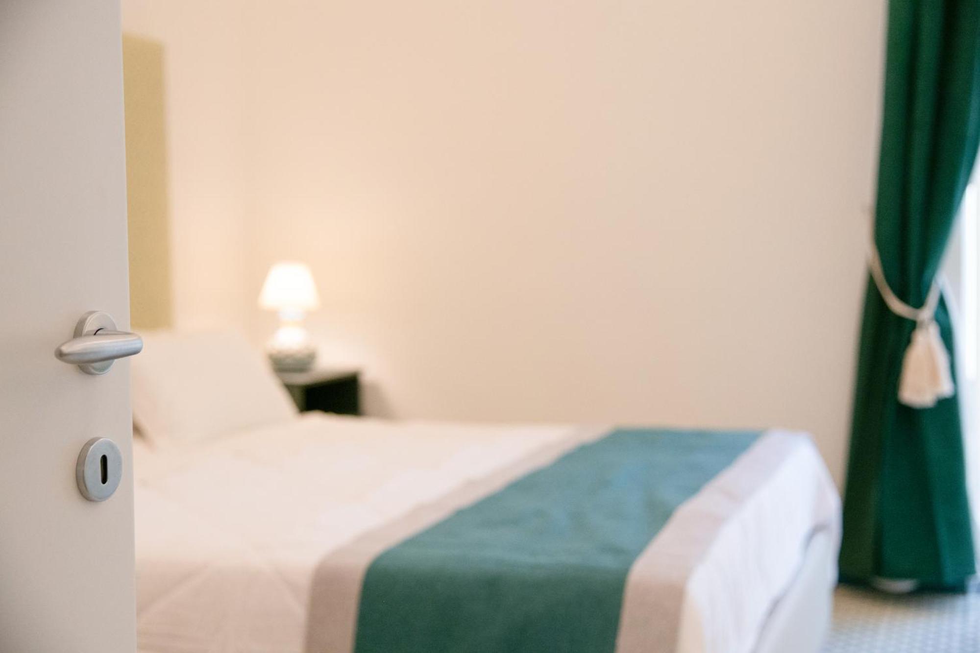 Anfora Romana - Centro Apartment