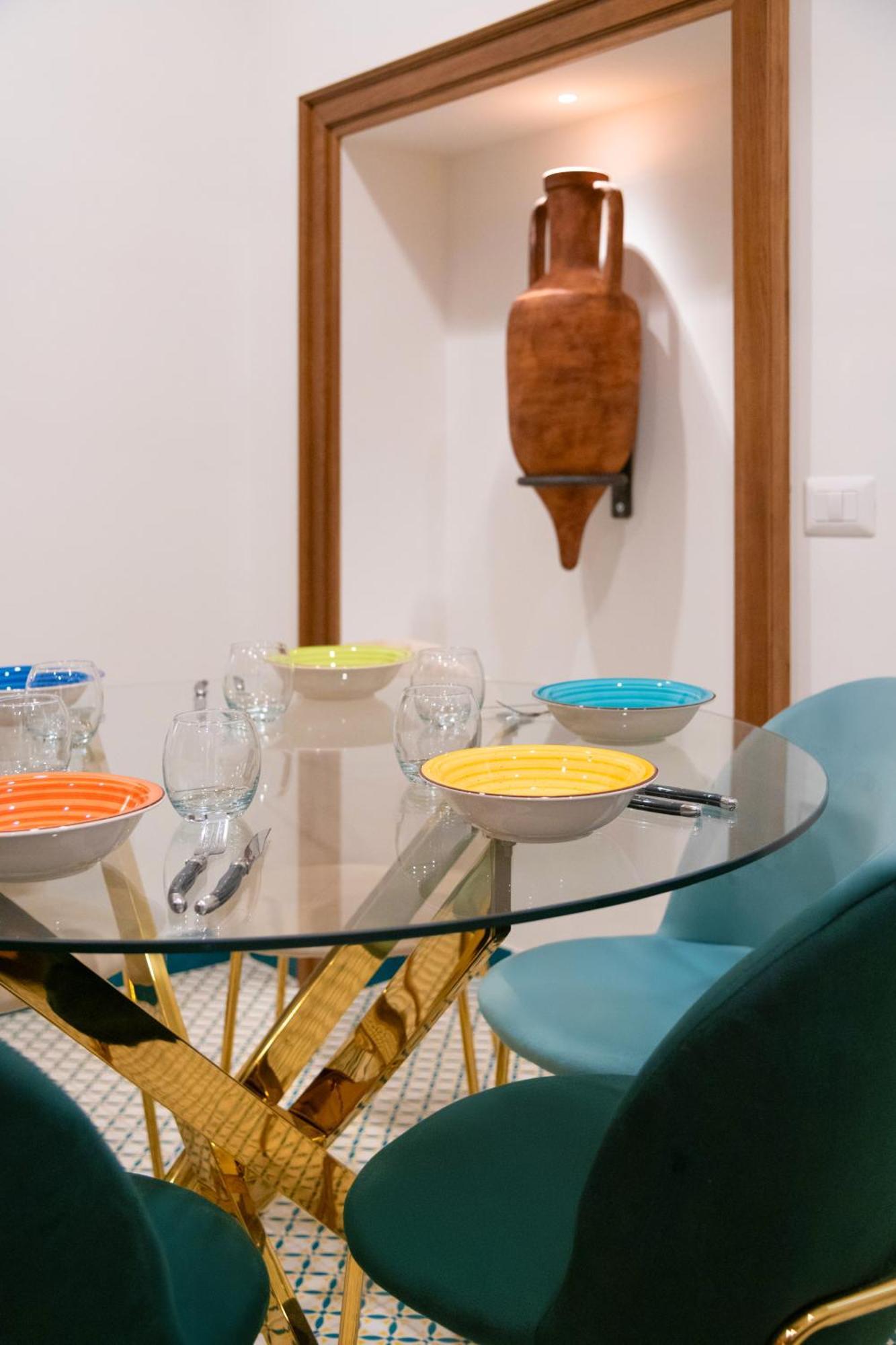 Anfora Romana - Centro Apartment *